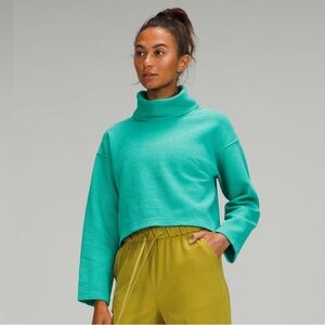 Lululemon Ribbed Funnel Neck Pullover
Heathered Maldives Green size XL/XXL